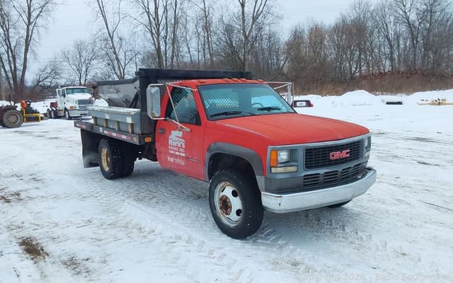 Image of GMC 3500 equipment image 3