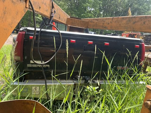 Image of GMC 3500 equipment image 3