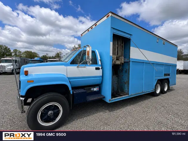 Image of GMC 9500 equipment image 2