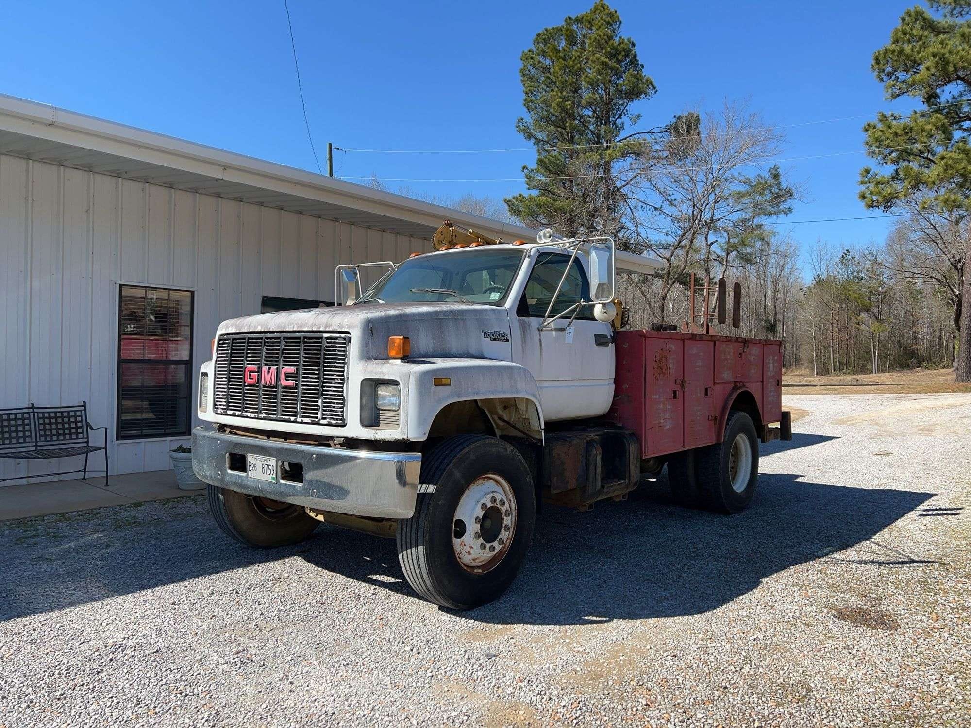 1994 GMC C7 Equipment Image0