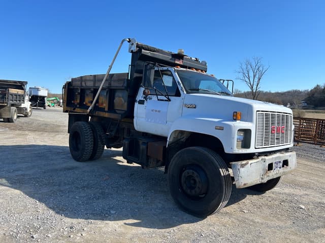 Image of GMC C7000 equipment image 1