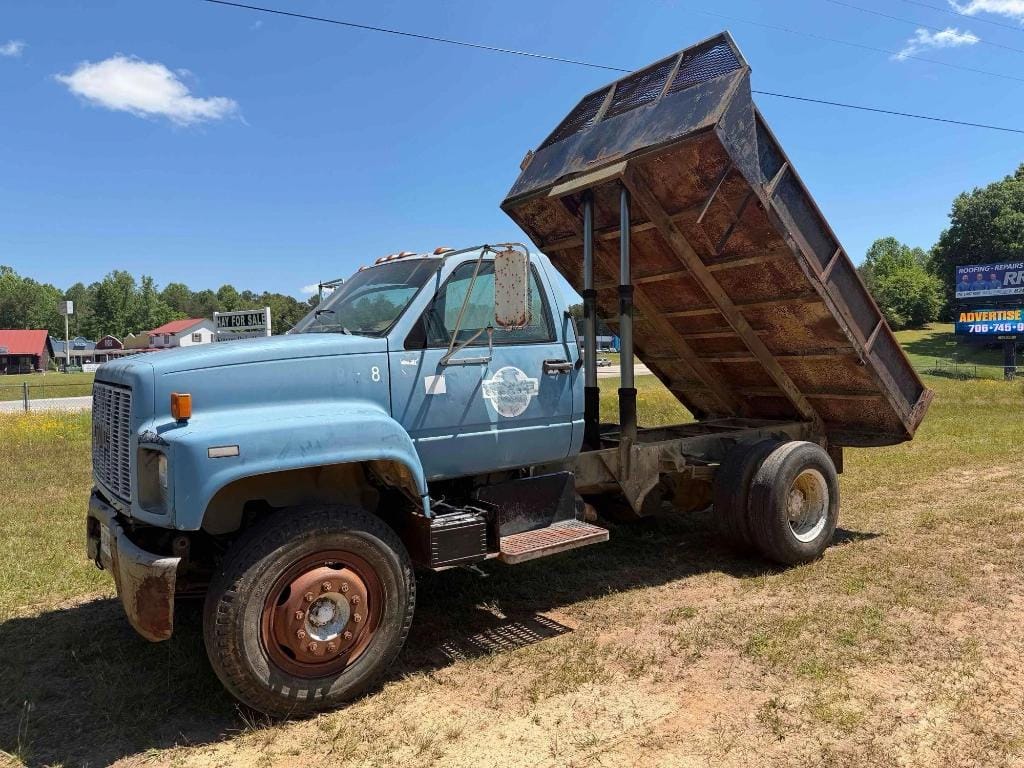1994 GMC C7000 Equipment Image0