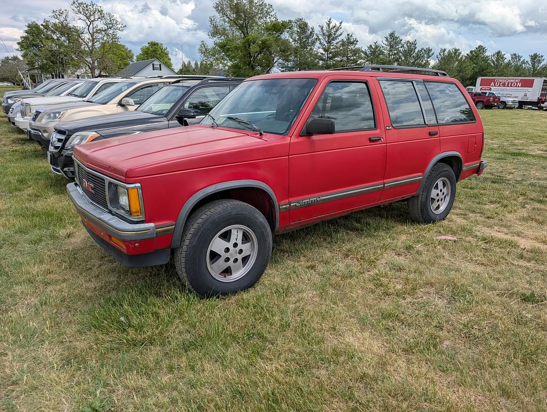 Image of GMC Jimmy Primary image