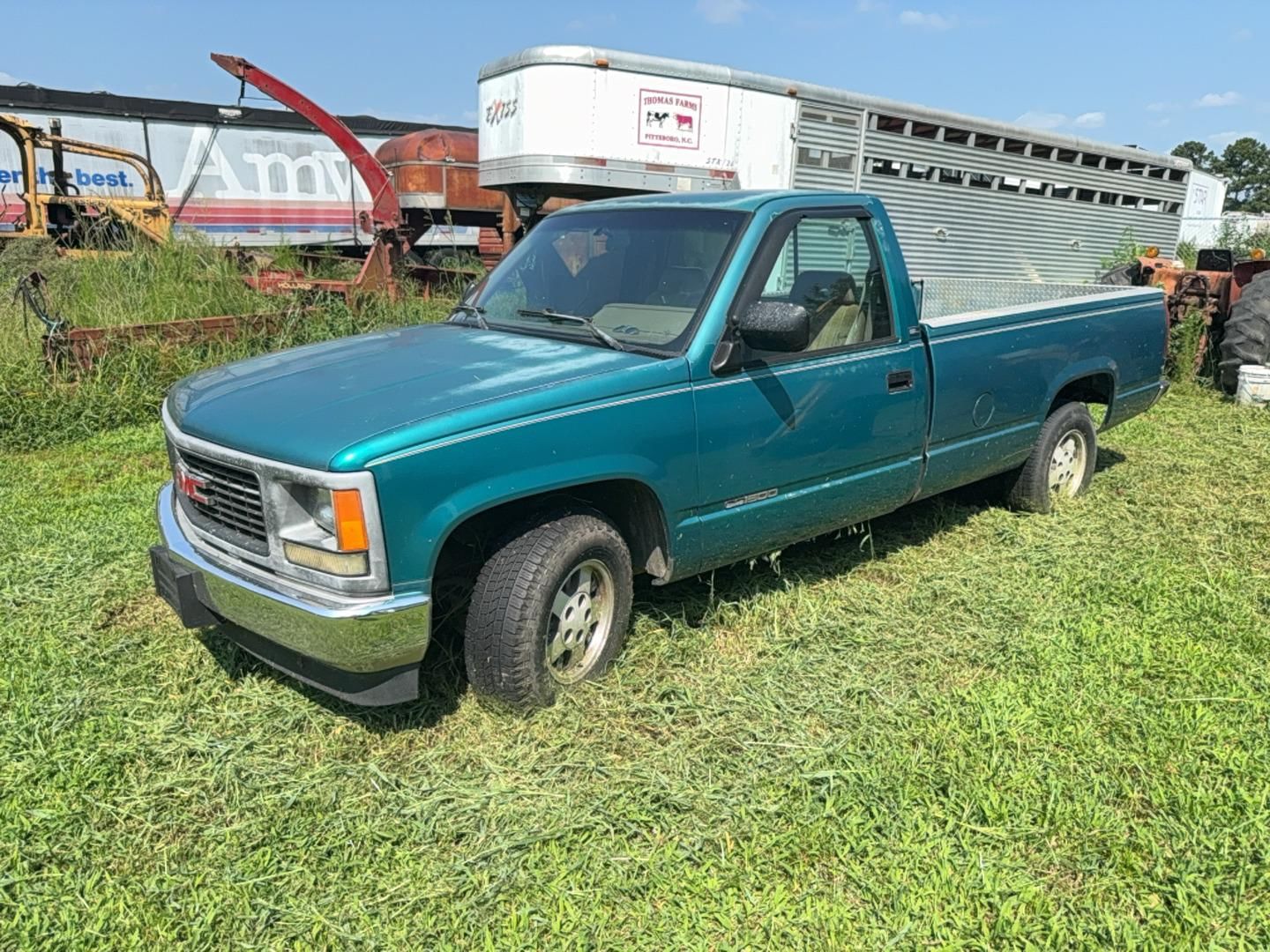 1994 GMC Sierra 1500 Equipment Image0