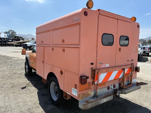 Image of GMC 3500 equipment image 3
