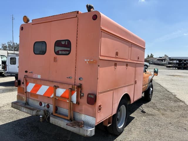 Image of GMC 3500 equipment image 2