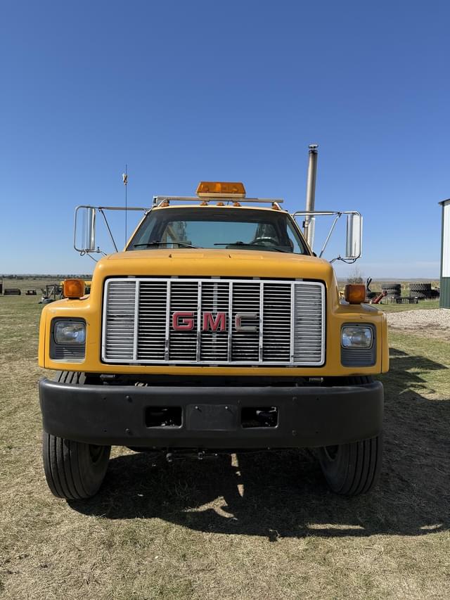 Image of GMC Topkick equipment image 1