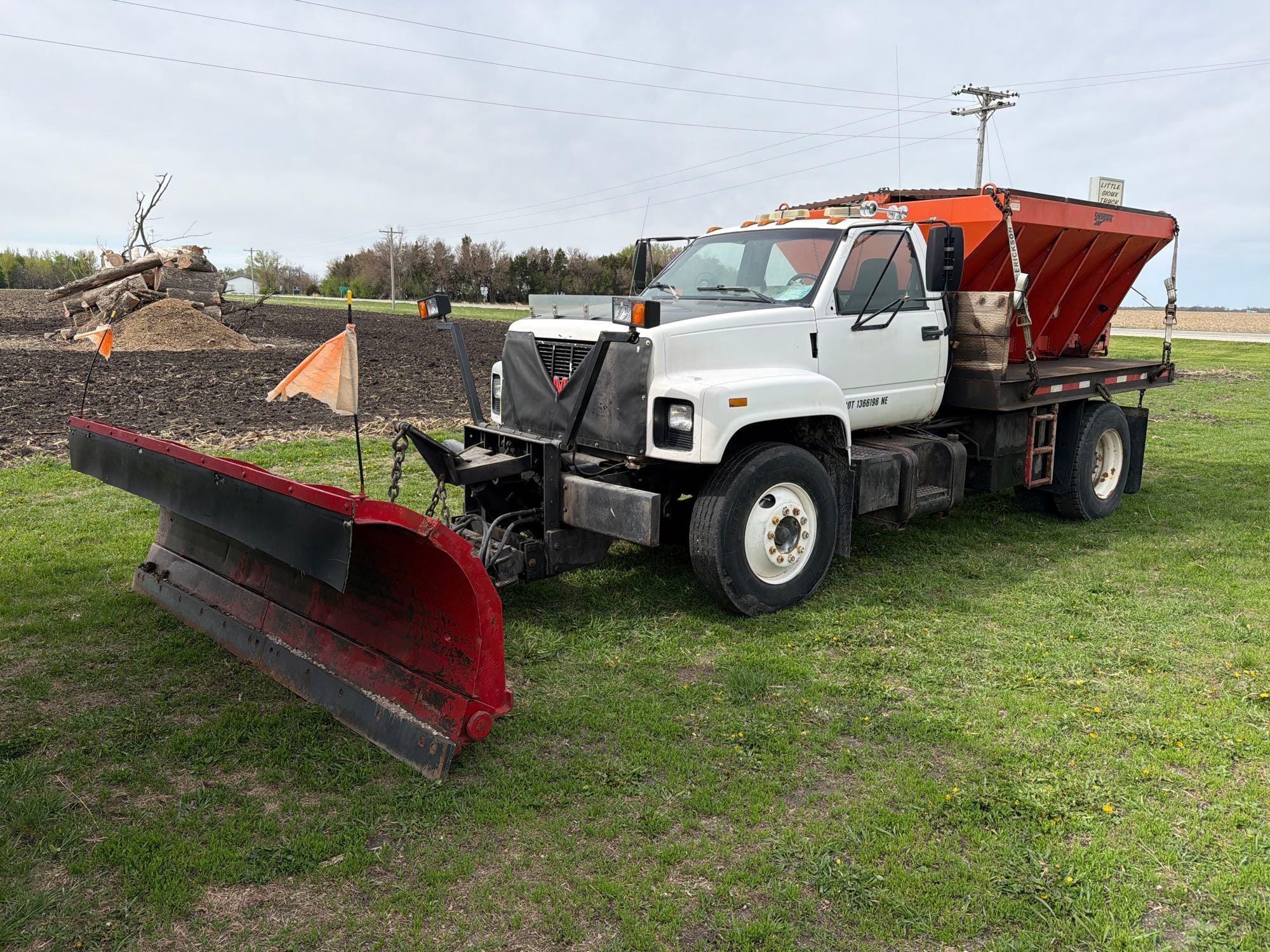 1994 GMC Topkick Equipment Image0