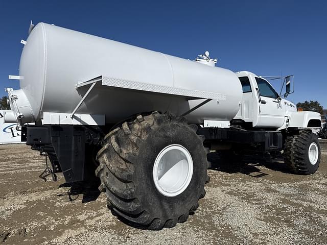 Image of GMC Topkick equipment image 4