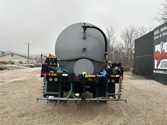 Image of GMC Topkick equipment image 2