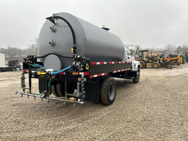 Image of GMC Topkick equipment image 3