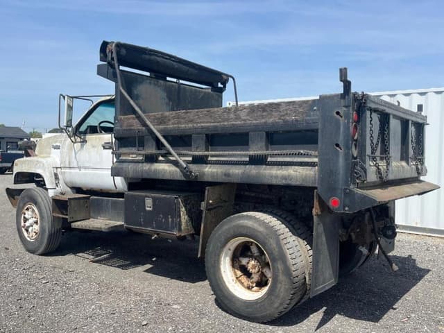 Image of GMC C7500 equipment image 1