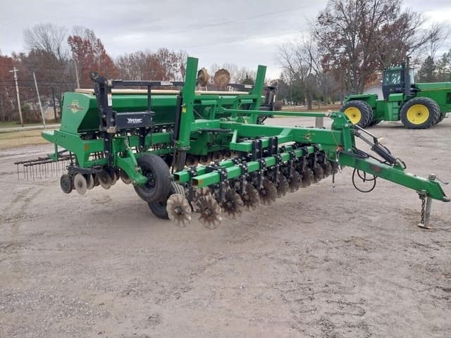 Image of Great Plains Solid Stand 1500 equipment image 2