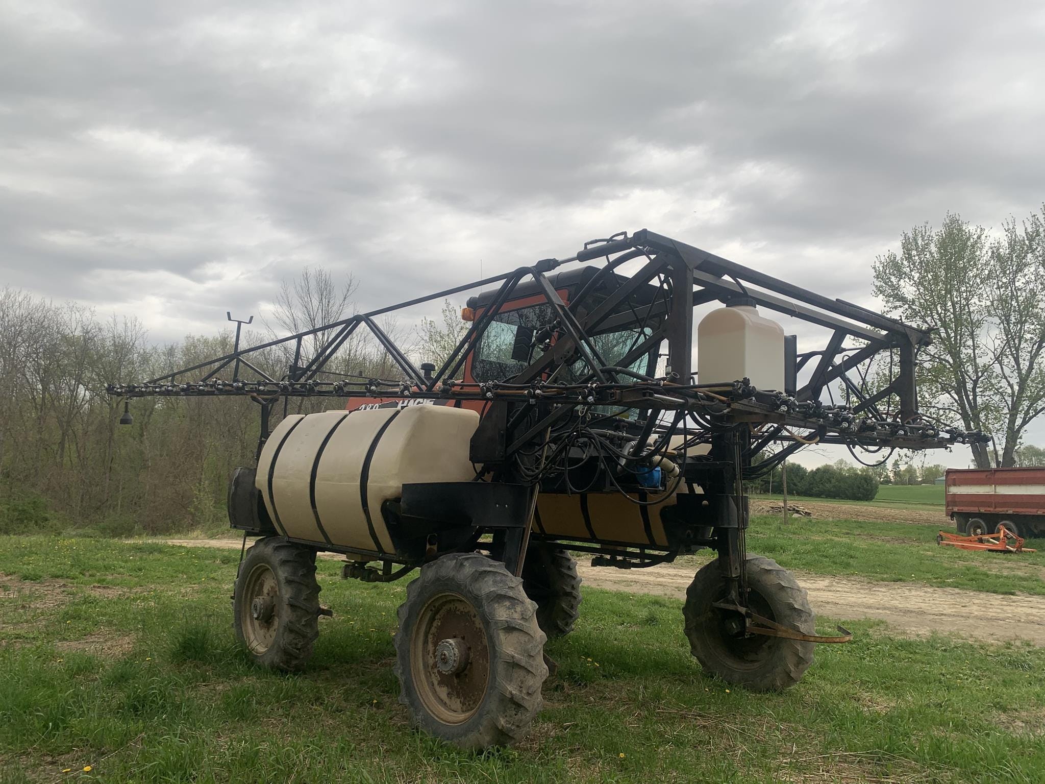 1994 Hagie 280 Equipment Image0