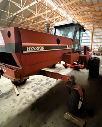 Image of Hesston 8100 equipment image 3