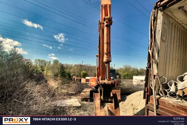 Image of Hitachi EX300LC-3 equipment image 3