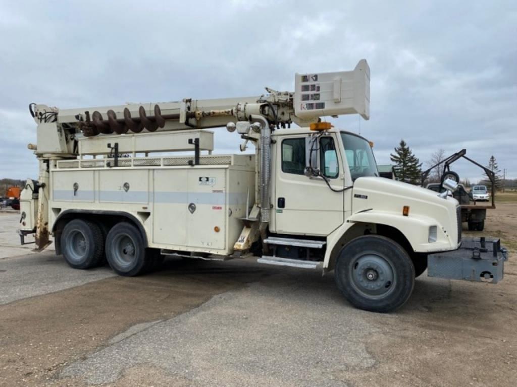Image of Freightliner FL80 Primary image
