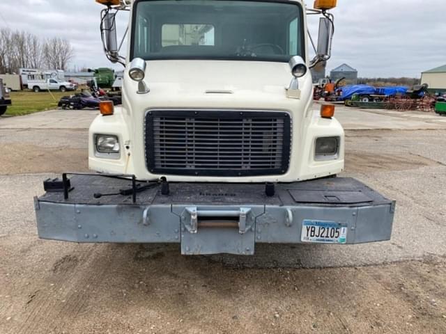 Image of Freightliner FL80 equipment image 3