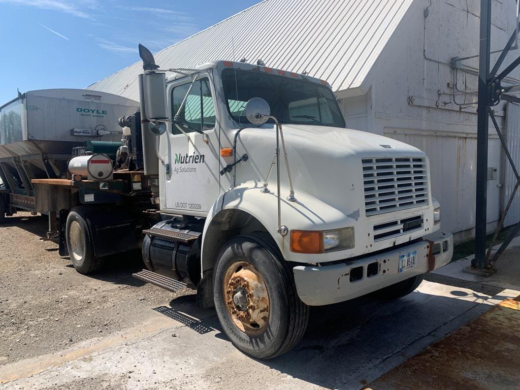 Main image International 8100