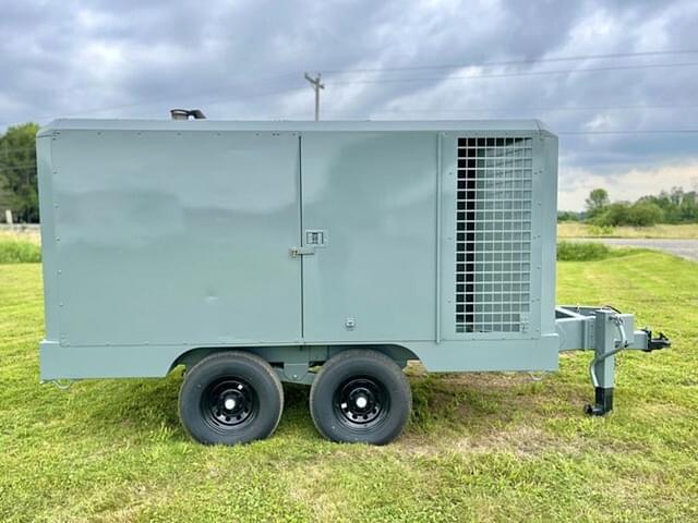 Image of Ingersoll Rand XP825 equipment image 2