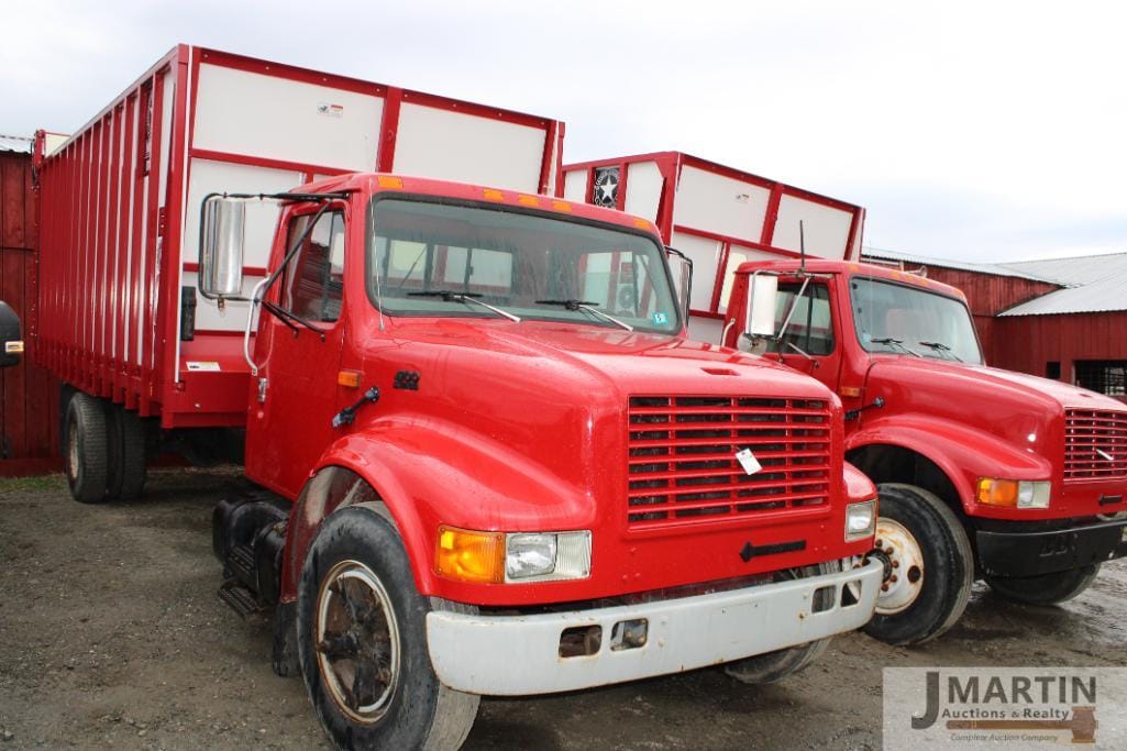 Main image International 4900