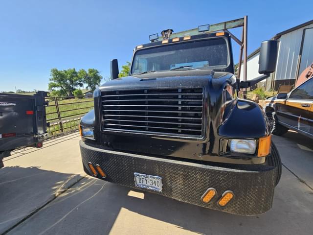 Image of International 4700 equipment image 3