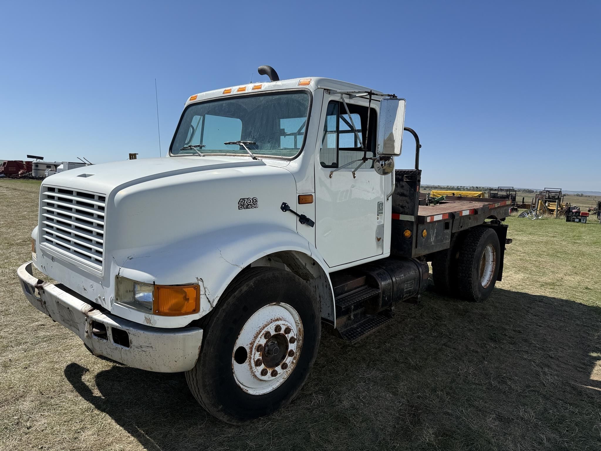 1994 International 4700 Equipment Image0