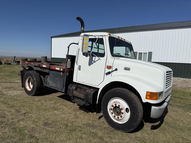 Image of International 4700 equipment image 2