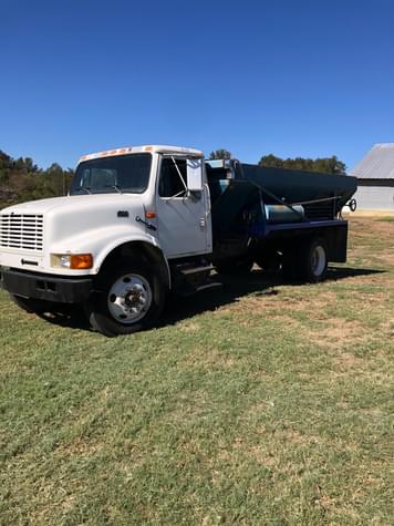 Main image International 4900