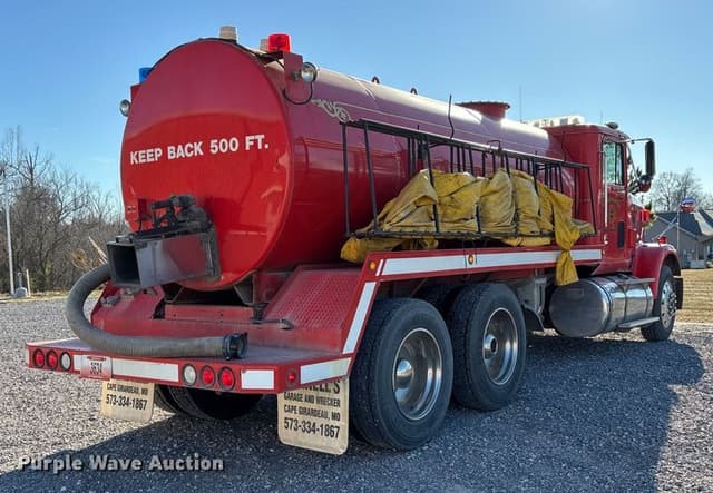 Image of International 9300 equipment image 4