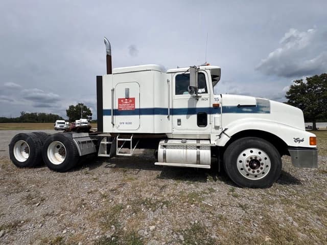 Image of International 9400 equipment image 1