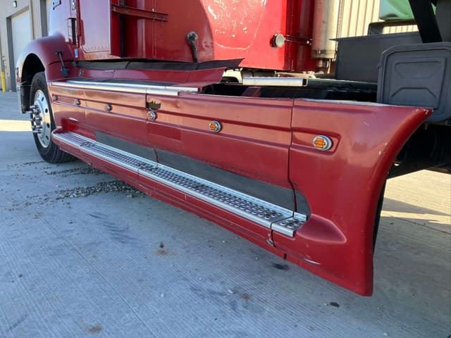 Image of International 9400 equipment image 4