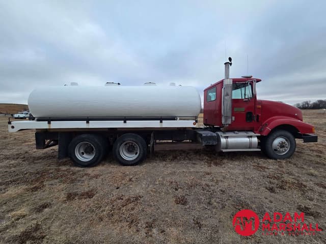 Image of International 9400 equipment image 2