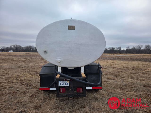 Image of International 9400 equipment image 4