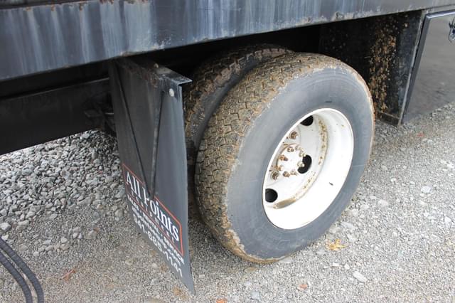 Image of International 4300 equipment image 2