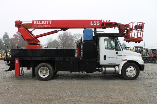 Image of International 4300 equipment image 1