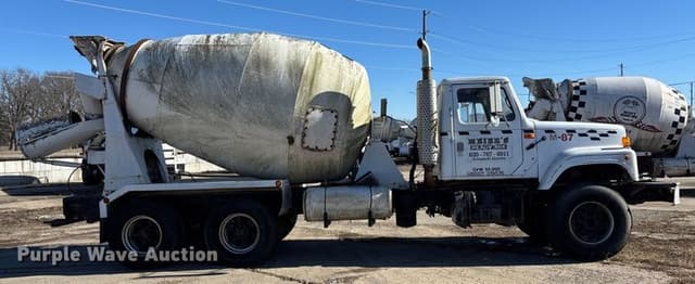 Image of International F-2574 equipment image 3