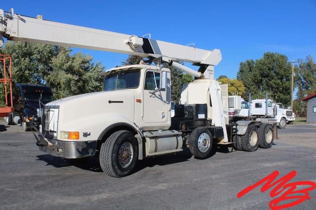 Image of International 9400 equipment image 1