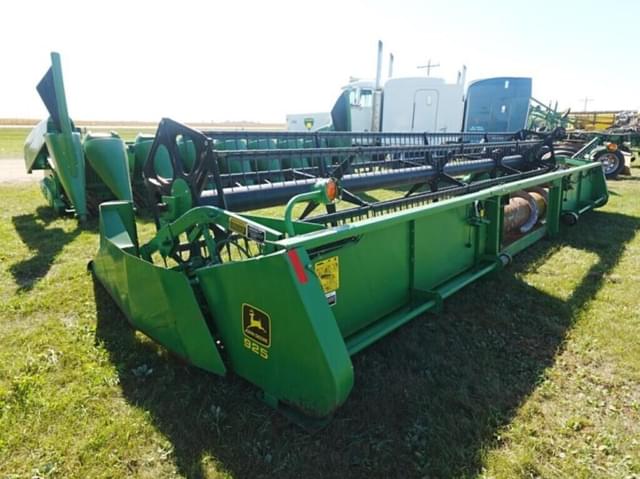 Image of John Deere 925 equipment image 1