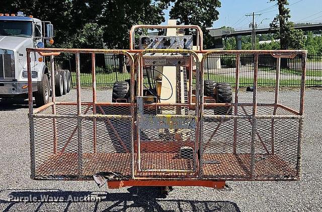 Image of JLG 80HX equipment image 1