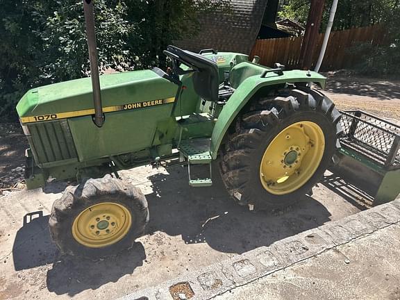 Image of John Deere 1070 equipment image 4