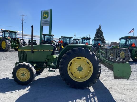 Image of John Deere 1070 equipment image 1