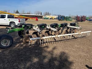 1994 John Deere 2810 Image