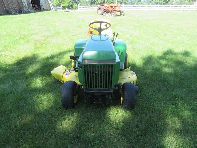 Image of John Deere 318 equipment image 1