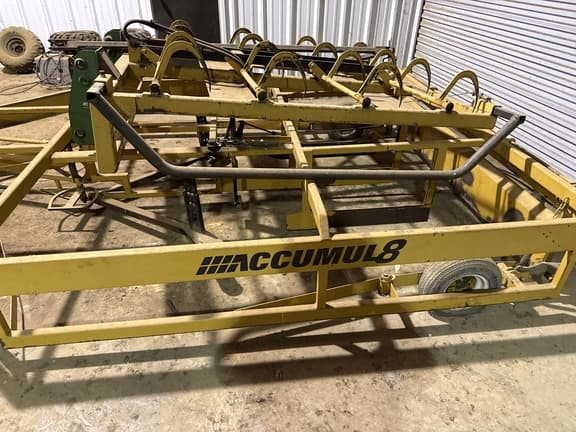 Image of John Deere 348 equipment image 2