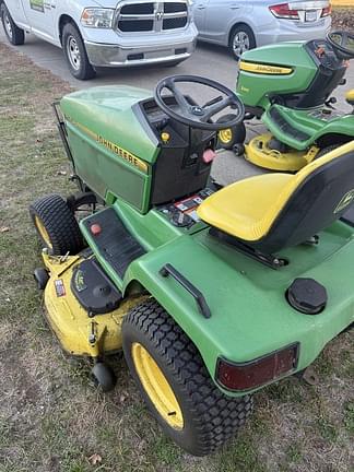 Image of John Deere 425 equipment image 3