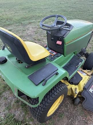 Image of John Deere 425 equipment image 2