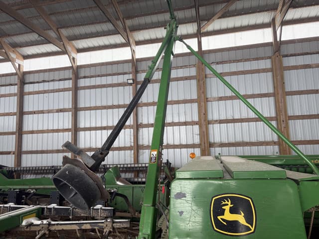 Image of John Deere 455 equipment image 3