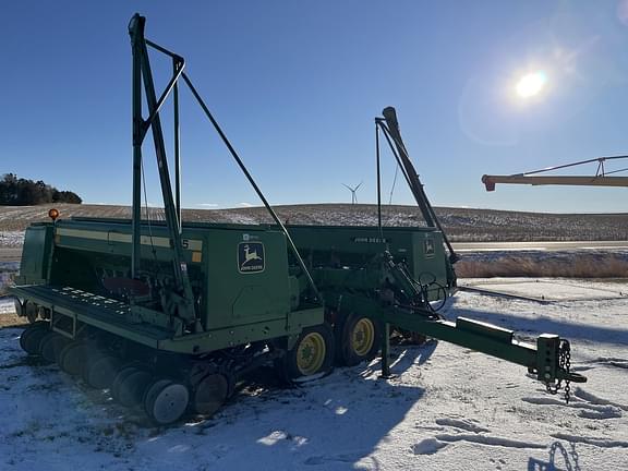 Image of John Deere 455 equipment image 3