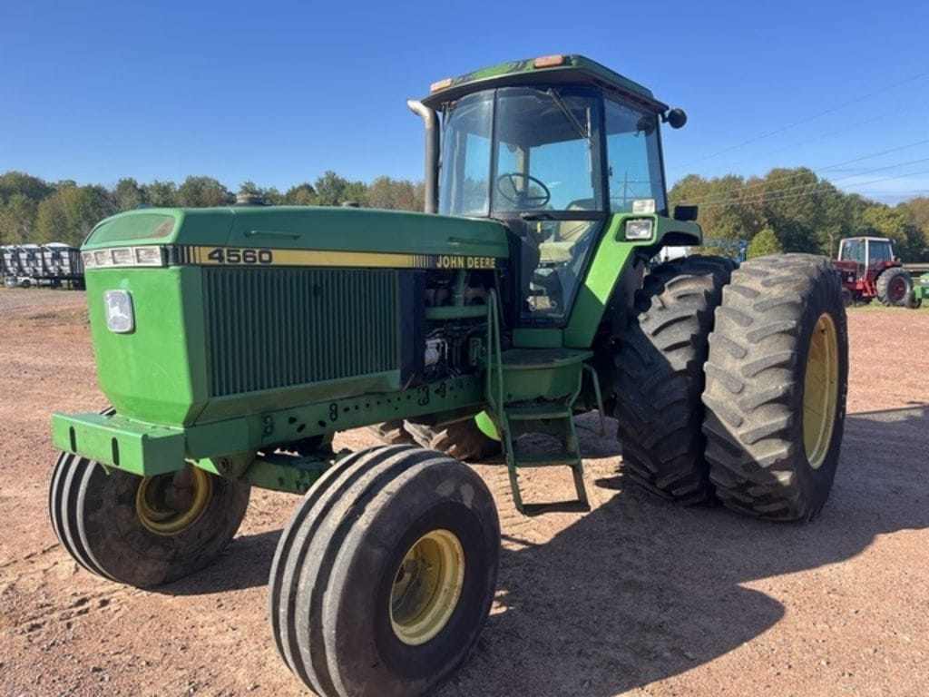1994 John Deere 4560 Equipment Image0